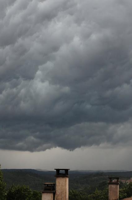 La tête dans les nuages, les pieds dans les déchets La tête dans les nuages, les pieds dans les déchets