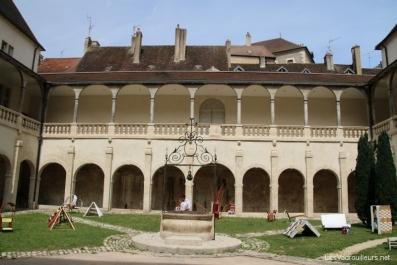 Hôtel Dieu de Dole Hôtel Dieu de Dole