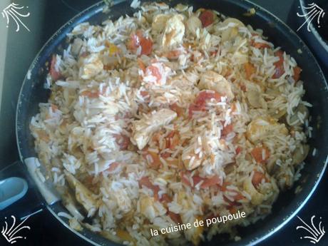 Poulet au riz, tomates et tandoori Poulet au riz, tomates et tandoori