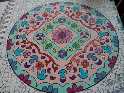 Chronique coloriage anti-stress : Mandalas navajos et Mandalas du Maroc ♥ ♥ ♥
