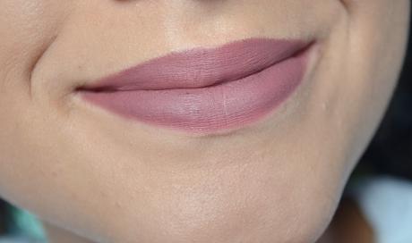 Purple lips Purple lips