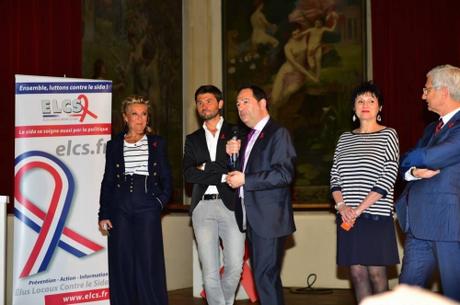 Flash back sur mon 1er semestre : photo souvenir des 20 ans d'ELCS #Soirée20 11393278_836310446463560_26032127624618032_n.jpg