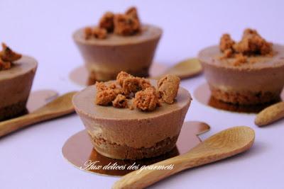 PARFAITS GLACÉS AU CHOCOLAT PARFAITS GLACÉS AU CHOCOLAT