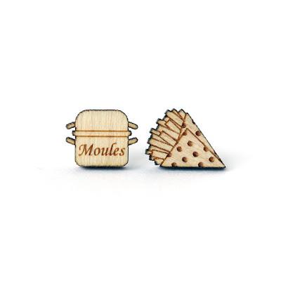 Les puces d'oreilles Moules-frites spéciales braderie de Lille http://www.lesfollesmarquises.com/product/clous-d-oreilles-moules-frites