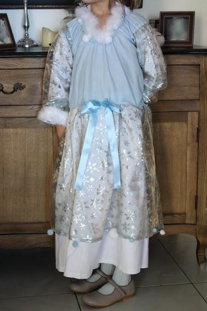 Couture (8): un déguisement de la Reine des Neiges (revisité) Couture (8): un déguisement de la Reine des Neiges (revisité)