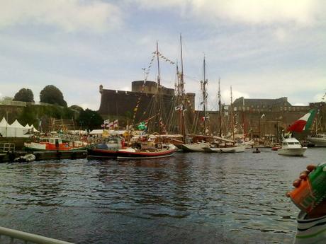 Brest et "son tonnerre de Brest "cuvée 2012 Brest et "son tonnerre de Brest "cuvée 2012