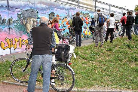Genève: “En vélo pour admirer et découvrir des graffitis” DSC_2153aaaaaaaaa.jpg