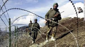 Les troupes indiennes et pakistanaises échangent des tirs au Cachemire Les troupes indiennes et pakistanaises échangent des tirs au Cachemire