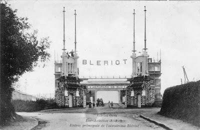 Restauration de l'entrée  de l'Aéroparc Louis Blériot au Buc