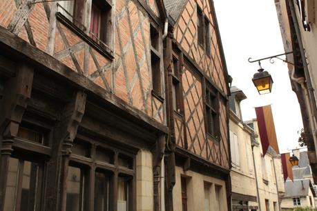 CHINON (Indre-et-Loire) zz09