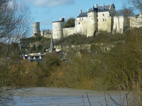 CHINON (Indre-et-Loire) zz10