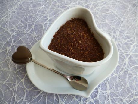 mugcake caramel cacao au son d'avoine avec yaourt de soja et psyllium (diététique, sans sucre ni oeuf et riche en fibres) P1240454