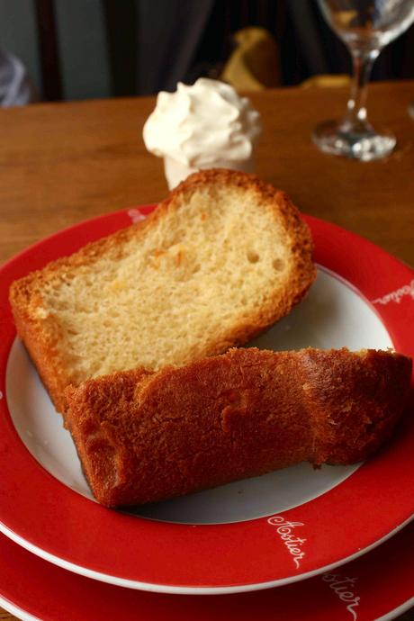 Le classique baba au rhum © P.Faus Le classique baba au rhum © P.Faus