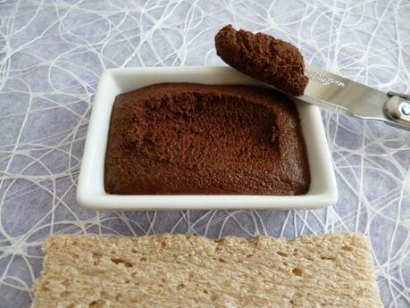 tartinade crue cacao et noix de coco (diététique, végane, sans beurre, sans lait, sans sucre, sans gluten et riche en fibres) P1240520