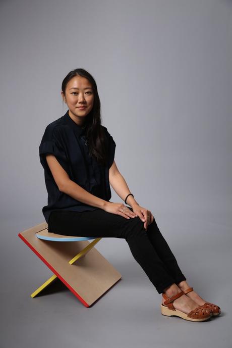 Projet étudiant : Bauhaus Stool tabouret carré rond triangle par Catherine Lee Projet étudiant : Bauhaus Stool tabouret carré rond triangle par Catherine Lee