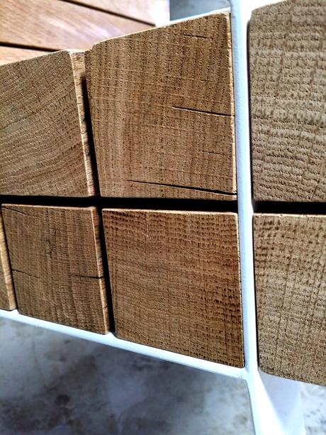 Chaiss petit fauteuil par Sébastien Mazzoni Chaiss petit fauteuil par Sébastien Mazzoni