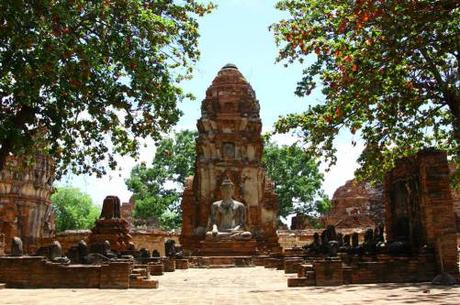 Carnet de voyage #2 : la Thaïlande 11902391_10207133719439136_261313235744532462_n