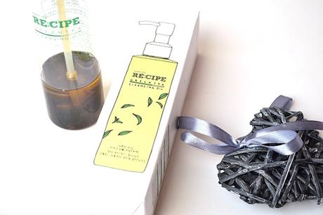 Du thé vert dans une huile démaquillante : c'est signé RECIPE ! Du thé vert dans une huile démaquillante : c'est signé RECIPE !