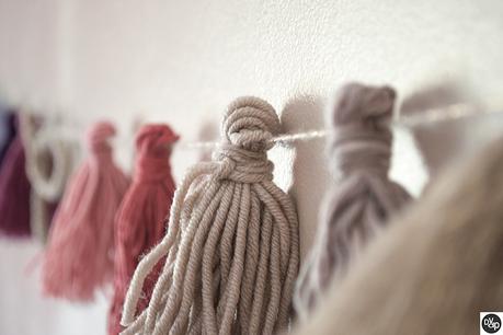 Guirlande de pompons Pompons-constance-zoom-dvdp