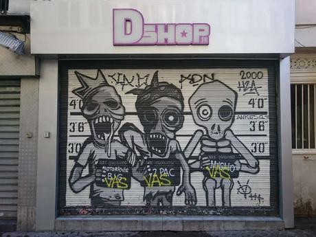 3squelettes.JPG, sept. 2015 3squelettes.JPG