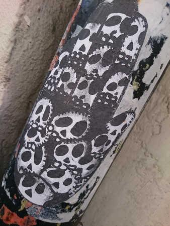 main_ossuaire.JPG, sept. 2015 main_ossuaire.JPG