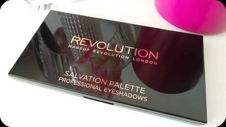 Salvation palette hard day de Revolution makeup Salvation palette hard day de Revolution makeup