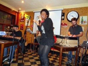 James & Black au café 't Leeuwke - Sint-Pieters-Leeuw, le 13 septembre 2015 James & Black au café 't Leeuwke - Sint-Pieters-Leeuw, le 13 septembre 2015