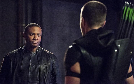 Arrow Synopsis photos promos l'épisode 4.01