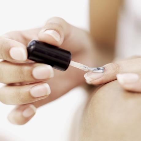 Quels vernis à ongles choisir ? application-vernis