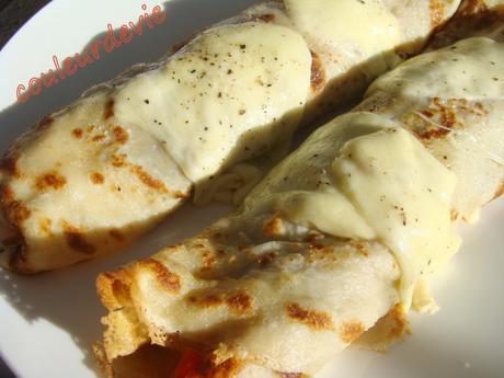 Crêpes gratinées aux poivrons et mozzarella Crêpes gratinées aux poivrons et mozzarella