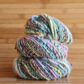 laine teintée et filée main Sélection Etsy pour les triconautes !