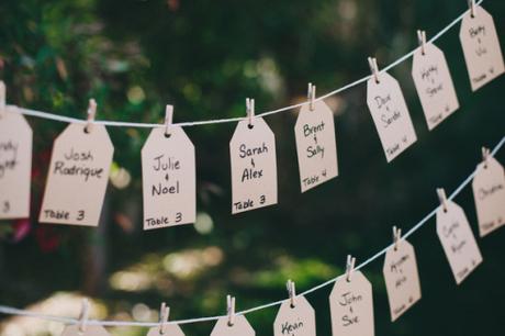 7 détails originaux pour votre réception de mariage Ruffled - photo by http://laurenscotti.com/ - http://ruffledblog.com/modern-parker-palm-springs-wedding/