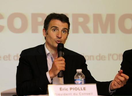 Éric Piolle veut favoriser l’emploi via l’investissement écologique. Photo Le DL