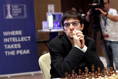 Le joueur d'échecs français Maxime Vachier-Lagrave n'a pas laissé échapper sa chance de passer en 1/4 de finale à Bakou © site officiel Le joueur d'échecs français Maxime Vachier-Lagrave n'a pas laissé échapper sa chance de passer en 1/4 de finale à Bakou © site officiel