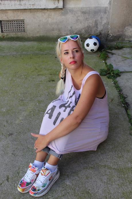 Envie #106 : Ma tenue décontractée et mes baskets fleuries tenue estivale decontractée