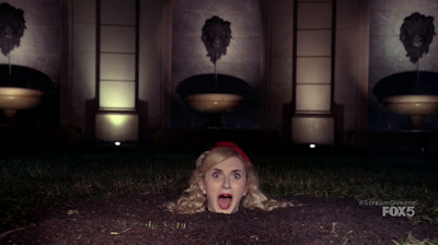 Les critiques // Scream Queens : Saison 1. Episode 1. Pilot. Les critiques // Scream Queens : Saison 1. Episode 1. Pilot.