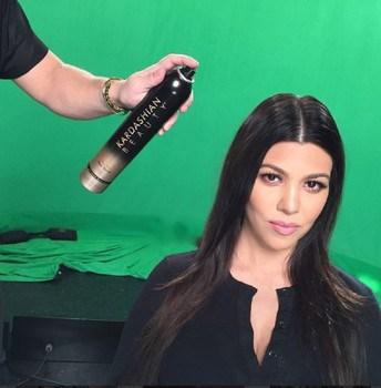 Mon avis sur la gamme de produits capillaires Kardashian Beauty Kourtney Kardashian Beauty