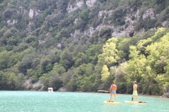 Paddle dans les Basses Gorges du Verdon Paddle dans les Basses Gorges du Verdon