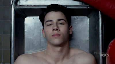 Les critiques // Scream Queens : Saison 1. Episode 2. Hell Week. Les critiques // Scream Queens : Saison 1. Episode 2. Hell Week.