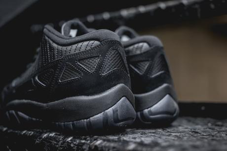 Air Jordan 11 Low IE Referee – Release reminder air-jordan-11-retro-low-ie-referee-306008-003-5