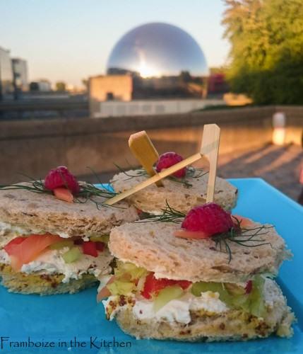 Mini sandwich saumon et fromage fouetté de Mme Loïk (Y’a du cadeau ) Sandwich saumon et fromage fouetté