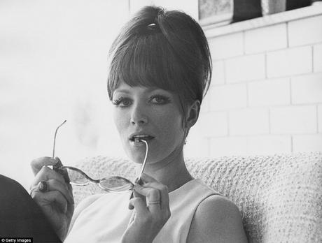 Jacqueline Jill Collins (1937-2015) Jacqueline Jill Collins (1937-2015)