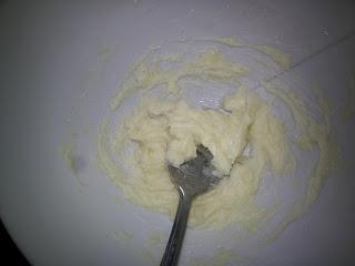 Un baume réparateur au baobab pour pieds secs et abimés Un baume réparateur au baobab pour pieds secs et abimés