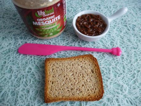 tartinade 100% crue à la mesquite et au beurre de cacao (diététique, végane, sans sucre ni lait, sans gluten et riche en fibres) P1250010