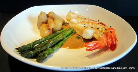 Brochette de gambas et topinambours à la citronnelle sur réduction de crustacés crémée à la vanille de Tahiti CONCOURS CHAMPAGNE EN CUISINE