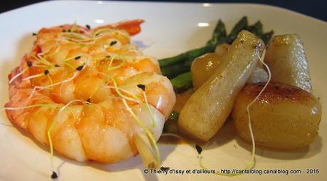 Brochette de gambas et topinambours à la citronnelle sur réduction de crustacés crémée à la vanille de Tahiti CONCOURS CHAMPAGNE EN CUISINE