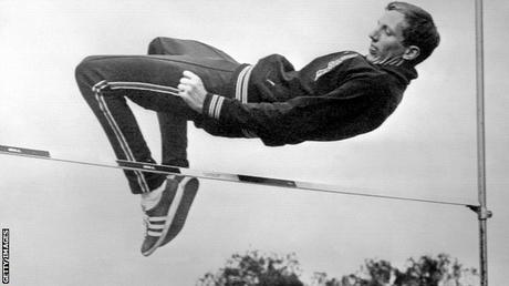 Ces sportifs qui ont laissé leur nom à un geste technique _59866639_fosbury