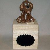 Boite avec p'tit chien en porcelaine froide Boite avec p'tit chien en porcelaine froide
