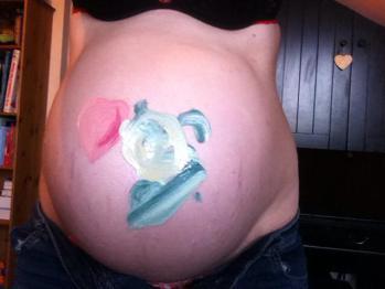 Le ventre de maman c’est …. Le ventre de maman c’est ….