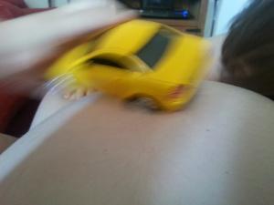 Le ventre de maman c’est …. Le ventre de maman c’est ….